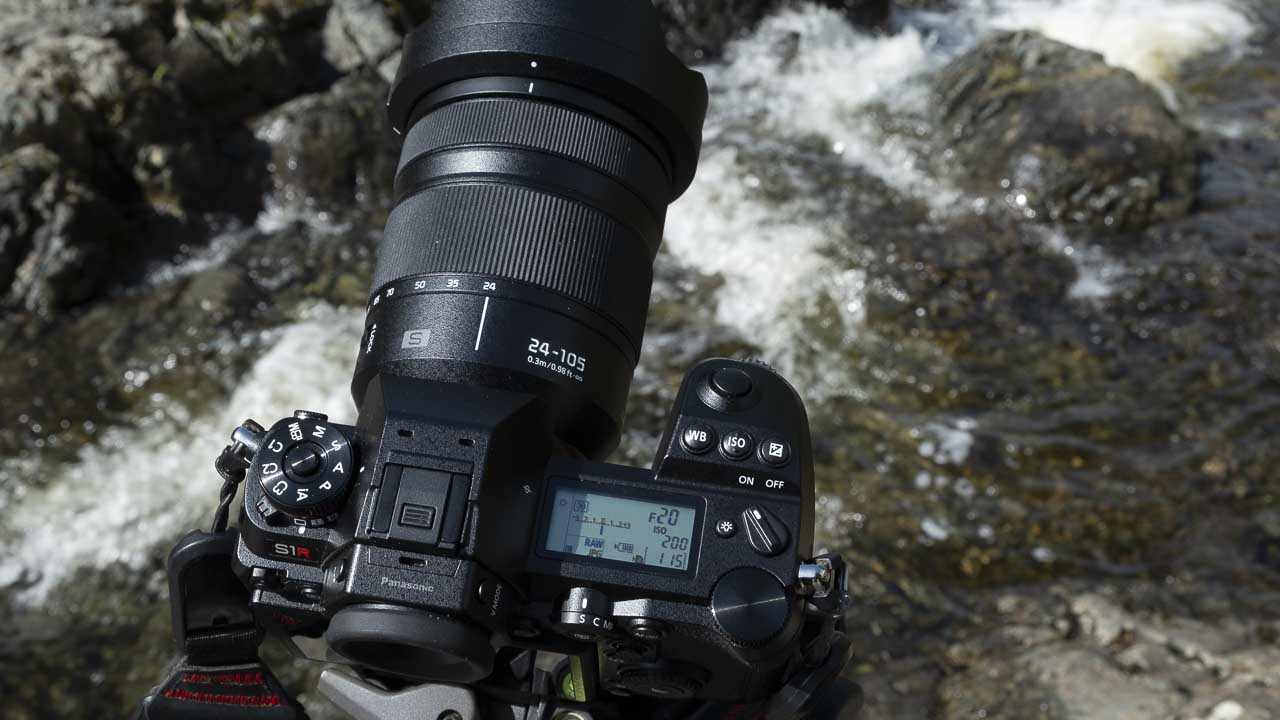 Panasonic Lumix S1R Review